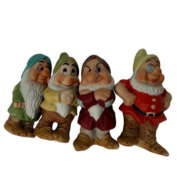 Vintage Disney Snow White Dwarfs Figurines Set of 4 Ceramic Korea 3” - Picture 6 of 7